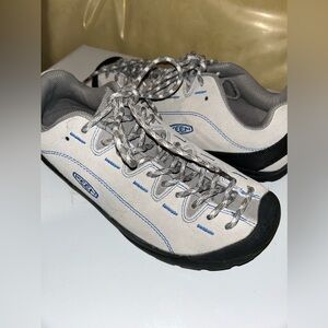 Keens Women’s Shoes